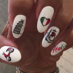 Nails With Italian Flag, Nails Italy Design, Cute Nails For Italy, Nail Designs Italy, Italian Flag Nails, Italian Nails Designs, Italy Holiday Nails, Summer Italy Nails, Italy Nail Ideas