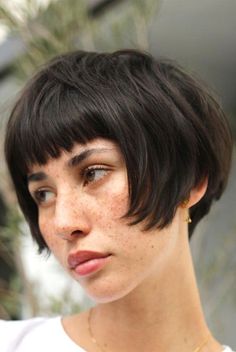 Low Maintenance Short Haircut, Pixie Bob Hairstyles, Short Bobs With Bangs, Short Choppy Haircuts, Choppy Haircuts, French Bob, Natural Wavy Hair