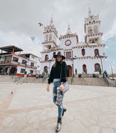 Quito Ecuador Outfit, Quito Ecuador, Quito, Outfits Casuales, Travel Outfit, Ecuador, Classy Outfits, Peru, Ootd