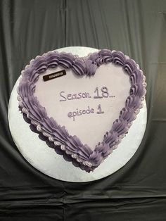 Cake Inspo For 18th Birthday, 18th Birthday Cake Writing Ideas, Bday Cake Writing, 18th Birthday Cakes Ideas, What To Write On 18th Birthday Cake, Cakes Inspo Aesthetic, 18birthday Cake Aesthetic, Aesthetic Cakes For 18th Birthday, Things To Write On Birthday Cake