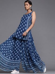 Buy Blue Georgette Printed Palazzo Suit - Inddus.com. Palazzo Outfit, Plazzo Set, Plazzo Suit, Georgette Palazzo, Georgette Kurta, Eid Festival, Palazzo Style, Set Saree, Palazzo Suit