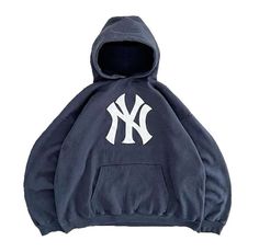 Outfits For Teenage Guys, Navy Blue Hoodie, Stylish Winter Outfits, Trendy Hoodies, Outfit Inspo Casual, New York Yankees, Hoodie Jacket