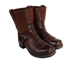 "FRYE 87400 Harness Brown Leather Riding Biker Motorcycle Boots Men's Size 7.5 RETAIL PRICE: $298.00 Style No: 87400 ITEM DESCRIPTION: Our shorter Harness Boot sports that same great American flair with definitive O-ring, straps and studs. Made in the USA. FEATURE AND DIMENSION: Leather (depends on color) Durable Goodyear welt construction 8\" tall Neoprene oil resistant Shock-absorbing soles 2\" heel Wellington vamp Pull straps Nickel hardware ITEM CONDITION: Excellent Pre Owned Condition. ABOU Brown Biker Moto Boots For Biker Events, Brown Biker Style Moto Boots For Biker Events, Frye Harness Boots, Womens Tall Boots, Mens Motorcycle Boots, Leather Motorcycle Boots, The Frye Company, Harness Boots, Ring Der O