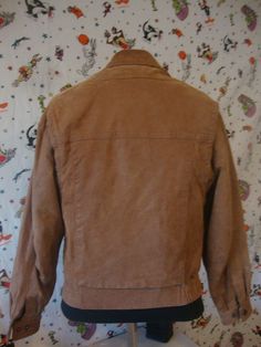 "Good shape. Has a tear on right sleeve Pit to pit is 23\" Top to bottom is 27\" Size S swb 449 Room A" 90s Cotton Outerwear For Fall, 90s Style Cotton Outerwear For Fall, 90s Style Brown Long Sleeve Outerwear, 90s Brown Long Sleeve Outerwear, 90s Style Outerwear With Pockets For Fall, 90s Style Fall Outerwear With Pockets, 90s Fitted Outerwear With Pockets, Got Game, Yellow Shirts