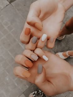 30+ Fall Nail Art Ideas and Smokin' Autumn Colors 2024 - HubPages Simple Fall Nails, Cute Nails For Fall, Smink Inspiration, Nails 2021