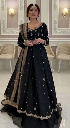 Desi Dress, Desi Wedding Dresses, Pakistani Wedding Outfits, Style Guru, Pakistani Fancy Dresses, Beautiful Pakistani Dresses, Fancy Dresses Long, Bridal Dress Fashion, Women's Outfits