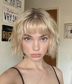 Short Blonde Haircuts, Short Blonde, Short Hair Haircuts, Short Hair With Bangs, Short Blonde Hair, Blonde Pixie, Cut My Hair, Haircuts With Bangs, Hair Inspo Color