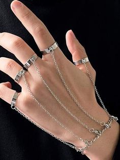 Emo Jewelry, قلادات متدلية, Finger Bracelets, Hip Hop Chains, Gelang Manik-manik, Stile Hip Hop, Moda Emo, Edgy Jewelry, Gelang Manik