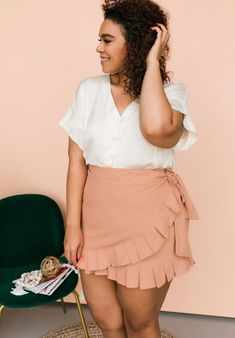 Plus Size Skort, Summer Style Plus Size, Golf Skort Outfit, 2023 Plus Size Outfits, Plus Size Summer Outfits 2023, Petite Plus Size Outfits, European Style Outfits, Short Plus Size Fashion, Summer Outfits Curvy