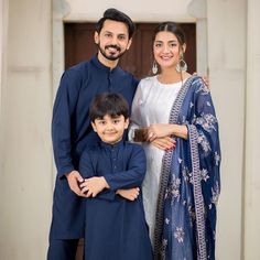 Mom And Son Matching Outfits, Matching Outfit Ideas, Mom And Son Matching, Family Clothing Sets, Mom And Son, Eid Outfits, Indian Kurta, Couple Dress, Pajama Suit