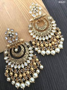 What Jhumka, Capsule Wardrobe Jewelry, Stylish Jewelry Accessories, Desi Jewelry, Diy Earrings Easy, Bridal Jewelry Sets Brides, Indian Wedding Jewelry Sets, Bridal Necklace Designs, Fancy Jewelry Necklace