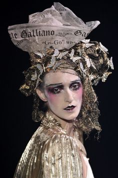 . Kino Box, Philip Treacy, Avant Garde Makeup, Runway Makeup, Editorial Makeup, Naomi Campbell, John Galliano, Kate Moss