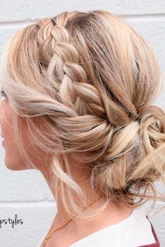 Stylish Low Buns and Top Knots picture 6 Wedding Hairstyles Medium Length, Wedding Hair And Makeup, Hair Dos, Bridesmaid Hair, Prom Hair, Hair Updos, Pretty Hairstyles, Up Hairstyles