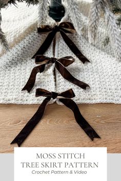 a crochet pattern for a christmas tree skirt