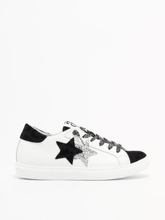 Sneakers Low Sneaker from 2StarComposition: 100 Leather Star Print Round Toe Sneakers For Streetwear, Leather Low-top Sneakers With Star Patch, Low-top Streetwear Sneakers With Star Patch, Low-top Sneakers With Star Patch For Streetwear, Sporty White Sneakers With Star Patch, White Sporty Sneakers With Star Patch, White Sneakers With Star Patch, Casual Lace-up Sneakers With Star Print, Sporty Sneakers With Star Logo For Streetwear