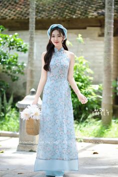 🌻This listing is for 1 long dress , 1 pants and 1 headpiece Pre-made ao dai (Vietnamese long dress) for women/girls. Material: Double layers voan/silk - Stretchy level : 0/10 🌻 The measurement of this ao dai (long dress) is in Vietnamese size (American size tends to be bigger for the same size). Please LOOK AT THE SIZE CHART CAREFULLY BEFORE ORDERING. There might have some chalk writings on the fabric due to making process. These marks can be washed away easily. 🌻🌻No returns or exchanges Buyer can contact seller about any issues with an order. 🌸 Follow us Facebook/aodaiemily www.aodaiemily.com 💜 Thank you very much!💜 Sleeveless Spring Wedding Cheongsam, Spring Wedding Sleeveless Cheongsam, Fitted Sleeveless Summer Cheongsam, Spring Wedding Ao Dai With Floral Print, Elegant Full-length Ao Dai For Summer, Sleeveless Ao Dai For Wedding, Spring Floral Print Cheongsam, Long Floral Print Ao Dai For Summer, Fitted Sleeveless Spring Cheongsam