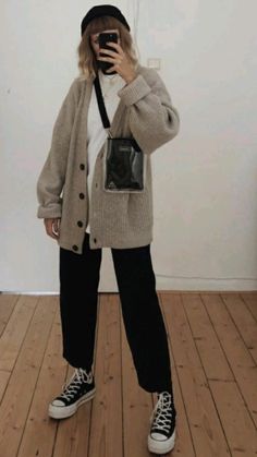 Laid Back Going Out Outfits, Urban Dress Outfits, Wine And Paint Outfit Ideas, Midsize Urban Outfits, Statement Jacket Street Style, Cold California Outfit, Tomboy Femme Style Outfits Spring, Petite Wool Coat, Midsize Scandinavian Fashion