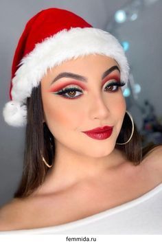 Christmas Makeup Ideas Simple, Makeup Ideas Simple, Christmas Makeup Looks, Christmas Makeup Ideas, Mom Fail, Christmas Makeup Look, Makeup Before And After, Christmas Beauty, Grooming Tips