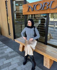 We are excited to introduce to you our first collection of satin skirts, a wardobe essential that will never go out of fashion. Go for a pop of color or keep it classic with our Navy and White satin skirts. Fall Hijab Outfits, Heels Outfits