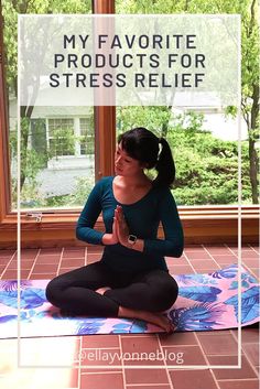 It’s that time of the year, we’re in the middle of the semester and it is stressFUL. Since I started grad school, there have certainly been a lot of stressful times and most of the time, my stress tends to manifest as anxiety. For me, the best approach is often to figure out products and strategies that help reduce any overstimulation that might be causing my anxiety. So, today I’ve partnered up with Smile Brilliant to share with you some of my favorite stress reducing products for grad school! Work From Home Tips, Online Teaching