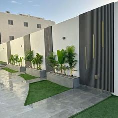 Modern Garden Landscaping, Rooftop Patio Design, Compound Wall Design, Garden Wall Designs, Front Wall Design, Modern Fence Design, House Fence Design