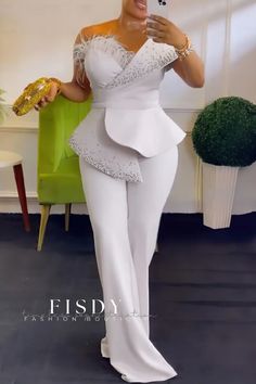 Fisdy - Chic mono de un hombro con patchwork, plumas y pedrería - Casual y Regular Fit Designer Overalls, Beaded Jumpsuit, Jumpsuit Casual, Off Shoulder Jumpsuit, Overall Jumpsuit, One Shoulder Jumpsuit, Designer Jumpsuits, Jumpsuit Elegant, One Piece Outfit