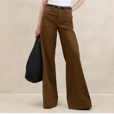 Brand New. Inner Label May Be Marked To Prevent In Store Returns. Styling Brown Trousers Women, Brown Trousers Women, Houndstooth Pants, Brown Trousers, Jean Color, Wide Leg Dress Pants, Banana Republic Jeans, Wide Leg Linen Pants, Pantalon Large