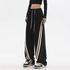 Fall Outfits Black Women, Hip Hop Women, High Street Fashion, High Waist Fashion, Straight Trousers, 가을 패션, High Fashion Street Style, Jeans Boyfriend, Wide Leg Trousers