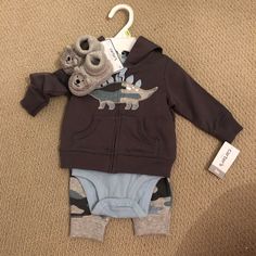 Nwt Carter’s Set. Size 3 Month Baby Fits, Month Colors, 3 Months, Matching Sets, Boy Outfits, Baby Clothes