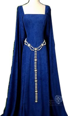 Elegant Medieval Dress For Festivals, Elegant Medieval Wedding Dress For Festivals, Elizabeth Woodville, Elizabeth Of York, Jeweled Belts, Medieval Wedding, Silver Belt, Silver Belts, Chain Belt