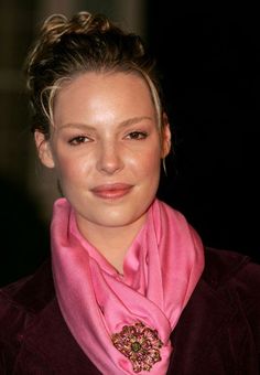 Wear A Scarf, Katherine Heigl, Jewelry Armoire