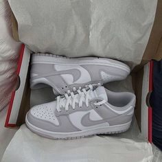 🤍 Sneakerhead Room, Fire Shoes, Cute Nike Outfits, Nike Fashion Shoes, Pretty Shoes Sneakers, All Nike Shoes, Cute Nike Shoes, Cute Sneakers, Shoe Inspo