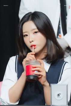 Loona Hyeju, Loona Olivia Hye, Son Hyeju, Dancing On My Own, Odd Eyes, Olivia Hye, Kpop Girl Groups, Clear Skin, Kpop Girls