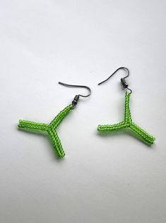 Fringe Green Cute Earrings Seed Bead Star Dangle Violet Purple - Etsy Ukraine Green Earrings With Tiny Beads, Adjustable Green Earrings With Tiny Beads, Handmade Green Triangle Earrings, Handmade Green Triangle Jewelry, Seed Bead Star, Bead Star, Green Triangle, Green Cute, Violet Purple