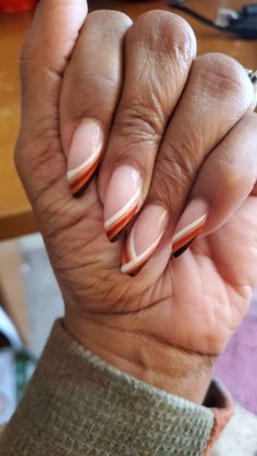 Gold Trim Nails, Burnt Sienna Nails, Cute Nails Black Women, Brown And Orange Nails, Fall Oval Nails, Short Cute Nails, Cute Nails Black, Nails Black Women, Bridal Jewelry Indian