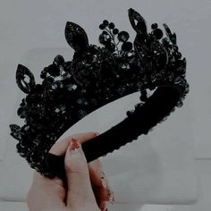 Black Tiara, Crown Aesthetic, Queen Aesthetic, Royalty Aesthetic, Royal Aesthetic, Gaun Fashion, Beautiful Tiaras, Dark Wedding, Black Crown