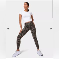 Questions? Leave A Comment Below! Power Workout, Running Leggings, Yoga Shop, Sweaty Betty, Gym Leggings, Sport Gym, Leggings Design, Clothes Shop, Ski Wear