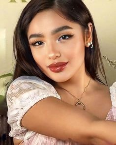 Simple Makeup Looks Natural Filipina, Philippine Makeup Look, Andrea Brillantes Make Up Look, Australian Makeup Looks, Filipino Make Up, Graduation Day Makeup Ideas, Morena Makeup Filipina Graduation, Filipino Makeup Natural, Andrea Brillantes Makeup