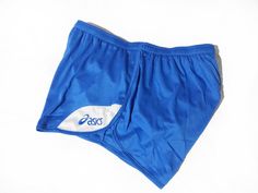 Vintage Retro 2000s ASICS Sprinter Shorts Running Ibiza Gym Blue New Colour - Blue/White Size - M,L Material - 100% Polyester Features - Inner slip Don't loose this opportunity to purchase such a fine and sought after pair of unique and Stunning shorts. Retro 2000s, Yellow Sweatshirt, Adidas Shorts, Shorts Pants, Pants Blue, Running Shorts, Short Pants, Ibiza, Short Outfits