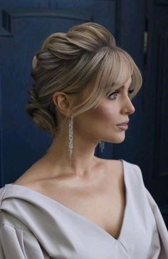 Wedding Updo Straight Hair, Wedding Hair Bangs, Chignon Updo, Bridal Hairdo, Wedding Updos, Easy Updo Hairstyles, Guest Hair