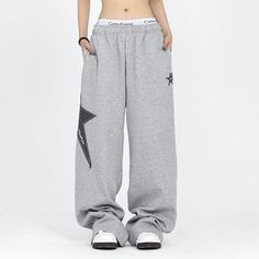 Hip Hop Trousers, Junior Pants, Sweatpants Women, Pants Women Fashion, Sports Trousers, Vintage Patchwork, Grey Sweatpants, Hip Hop Streetwear, Baggy Pants