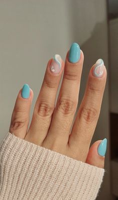 Simple Ocean Nails, Ocean Nails Designs, Cancun Nails Vacations, Ocean Themed Nails, Pedicure Gel, Uñas Ideas, Teen Nails, Cruise Nails, Crazy Nail Designs