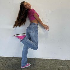 Pink Converse Outfit Aesthetic, Pink Converse Outfits, Converse Outfit Aesthetic, Pink Converse Outfit, Pink Sneakers Outfit, Cute Outfits Pink, Darianka Sanchez, Converse Outfit, Fall Fashion Skirts