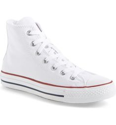 How to Clean Converse and Canvas Shoes - Coffee, Pancakes & Dreams Movie Date Outfits, Best White Sneakers, White High Tops, White Converse, Kaia Gerber, High Top Sneaker, Converse Sneakers, Date Outfits, Converse Chuck Taylor High