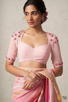 Saree Blouse Styles Weddings, Indian Wear Dresses Designer, Blouse Ideas For Georgette Saree, Shoulder Embroidery Blouse, Blouse Designs To Look Lean, Cute Blouse Designs For Saree, Embroided Blouse Design, Saree Blouse Models Latest, Blouse Crop Top Designs