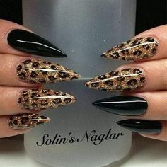 Lilly Nails, Tattoo Henna, Stiletto Nail Art, Gold Nail, Stiletto Nails Designs