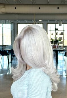 #blondhair #icyblonde #silver #whitehair #bleach #platinum White Hair Ideas Dyed, Platinum Blonde With Layers, Platinum Blonde Blowout, Icy Platinum Hair, Platinum White Hair Silver Icy Blonde, Ashy Platinum Blonde Hair, Platinum White Hair, Silver Platinum Hair, Platinum Silver Hair