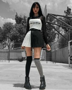 E Girl Fashion, Goth Lookbook, Aesthetic Grunge Outfit, E Girl