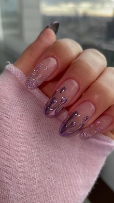 Glitterpurplechrome nails Sparkly Drip Nails, Nail Art Designs Metallic, Dripping Chrome Nails, Holographic Drip Nails, Metallic Chrome Nails Designs, Transulent Nails, Chrome Drip Nails Designs, Full Coverage Nail Designs, Blinged Almond Nails