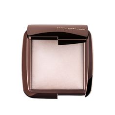 Hourglass Ambient Lighting Powder In The Color Shade: Ethereal Light, Brand New With Box! All Products Are Universally Flattering And Deliver A Multidimensional Luminescence To Every Skin Tone, Making It Appear Softer, Younger And Lit-From-Within. Designed To Be Layered And Work Together Seamlessly To Imbue The Entire Complexion With An Otherworldly Glow. Formulated With Photoluminescent Technology To Capture, Diffuse And Soften Surrounding Light To Refine The Appearance Of The Skin. Fix Broken Makeup, Hourglass Ambient Lighting Powder, Broken Makeup, Hourglass Ambient, Hourglass Makeup, Best Highlighter, Best Powder, Pearl Powder, Skin Imperfection